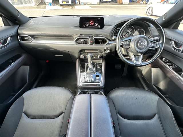 Mazda CX-8 4