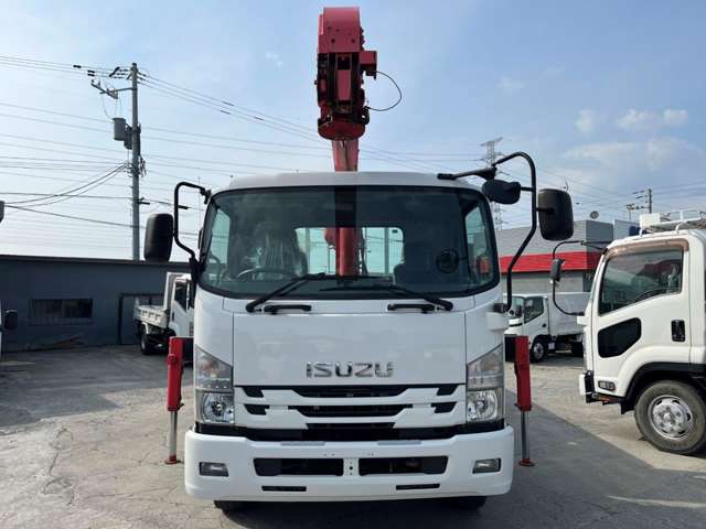 Isuzu Forward 2