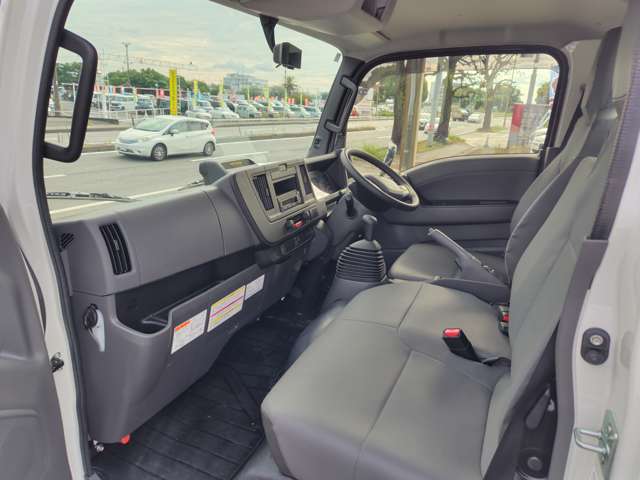 Isuzu Elf 11