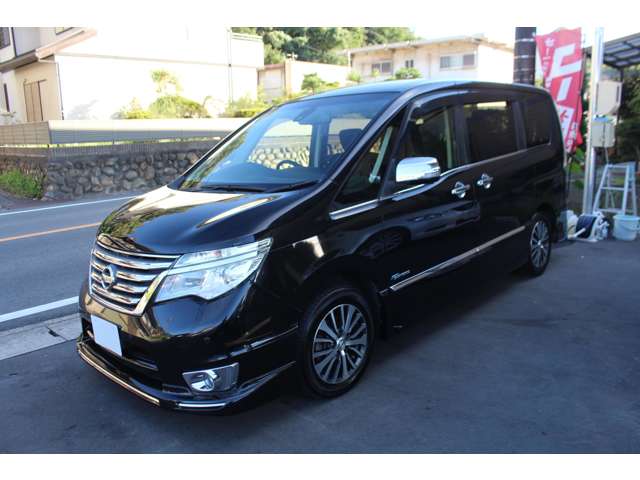 Nissan Serena 4