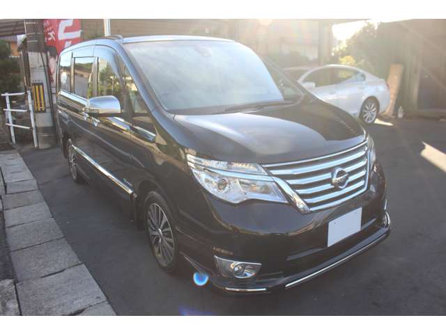 Nissan Serena 8