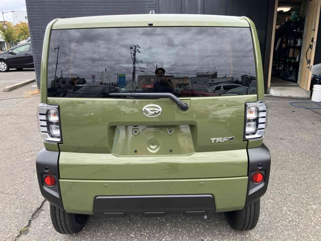 Daihatsu Taft 6