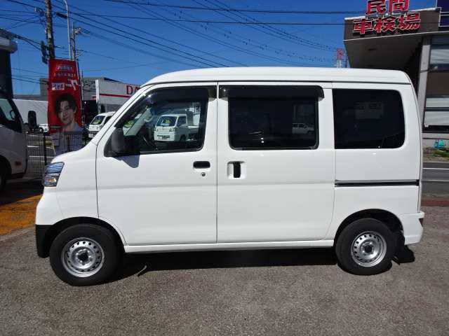 Daihatsu Hijet Cargo 9