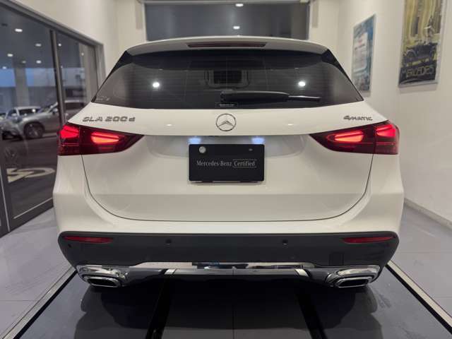 Mercedes-Benz GLA-Class 4