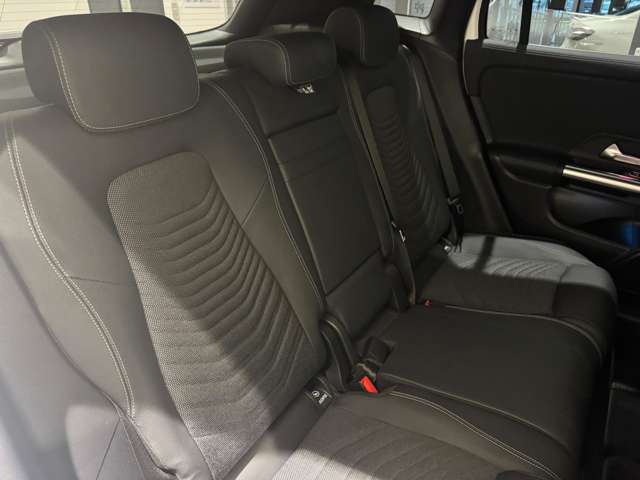 Mercedes-Benz GLA-Class 8