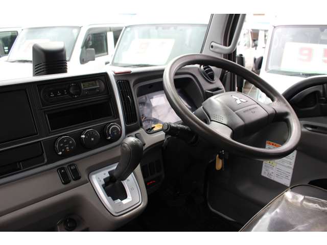 Mitsubishi Fuso Canter 8