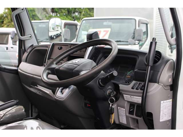 Mitsubishi Fuso Canter 10