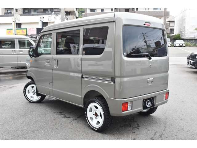 Suzuki Every 11
