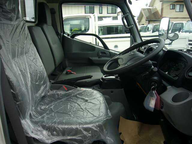 Hino Dutro 12
