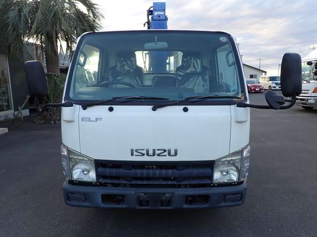 Isuzu Elf 3