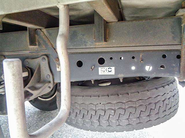 Isuzu Elf 12