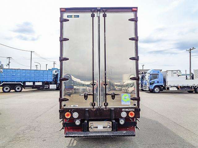 Isuzu Elf 6