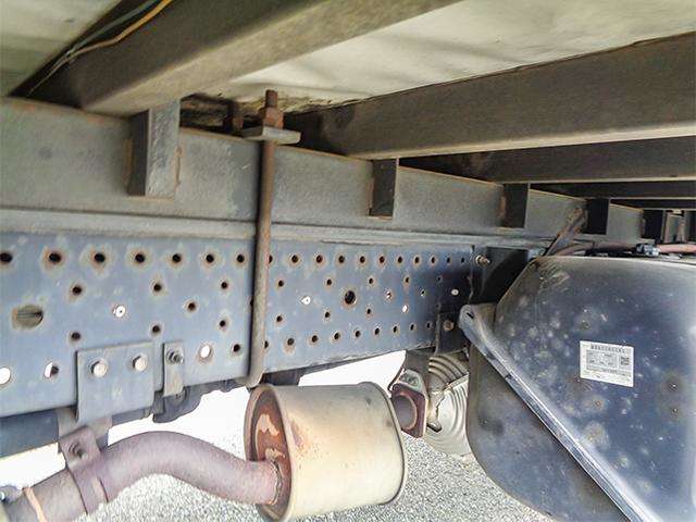 Isuzu Elf 10