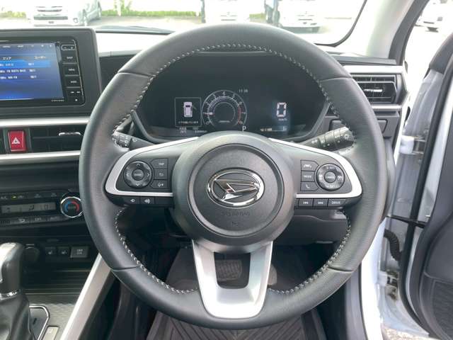 Daihatsu Rocky 9