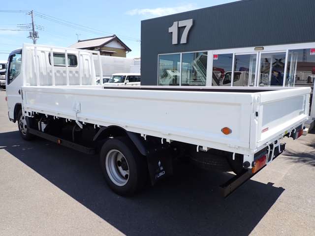 Mitsubishi Fuso Canter 9