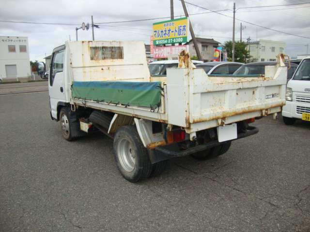 Isuzu Elf 8