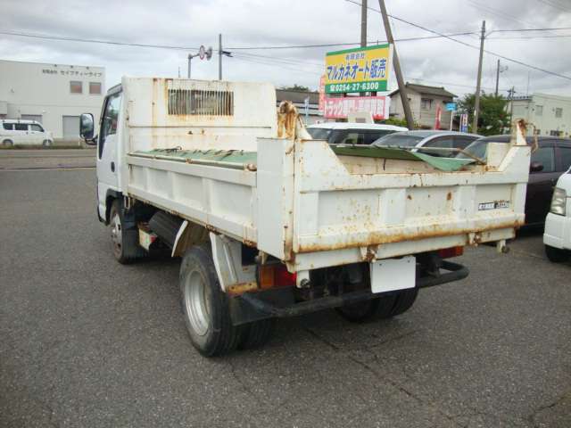 Isuzu Elf 10