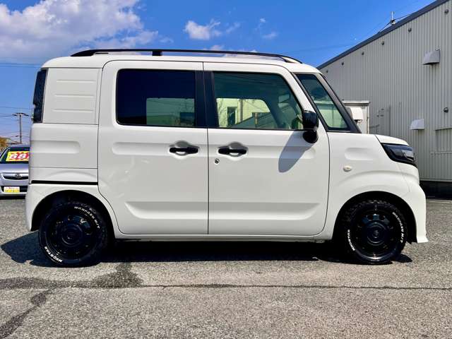 Suzuki Spacia Base 7