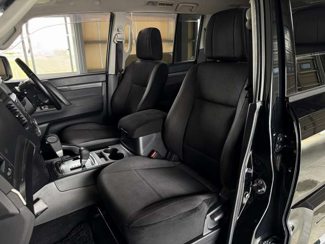 Mitsubishi Pajero 11