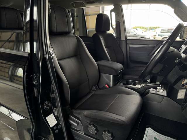 Mitsubishi Pajero 4