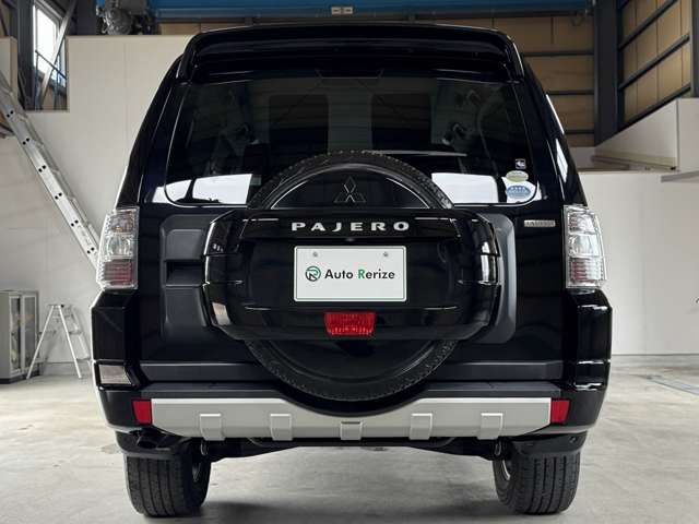 Mitsubishi Pajero 7