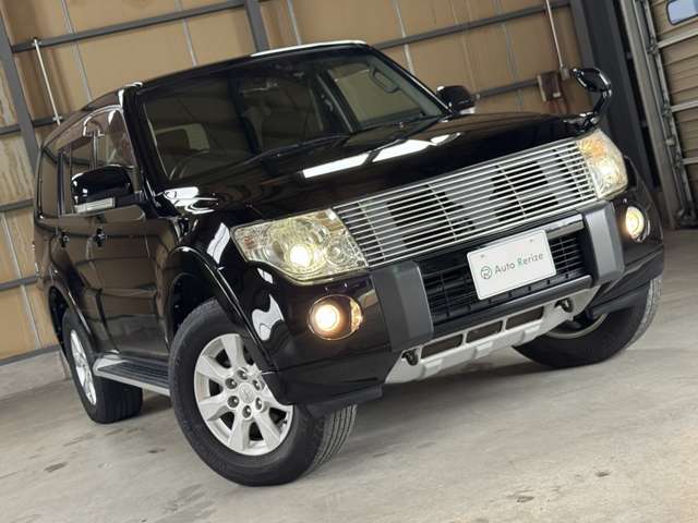 Mitsubishi Pajero 9