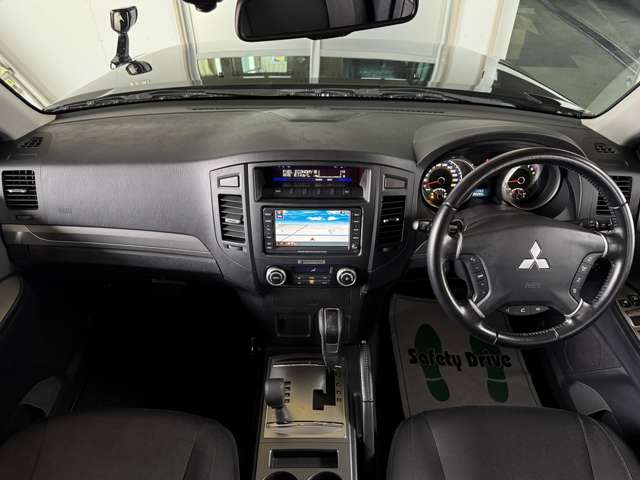 Mitsubishi Pajero 10