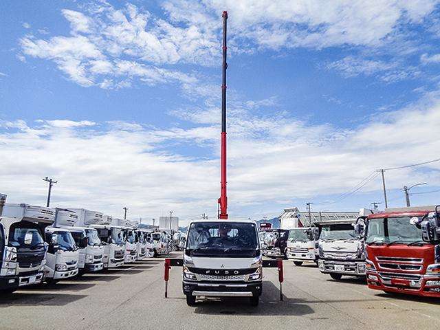 Mitsubishi Fuso Canter 9