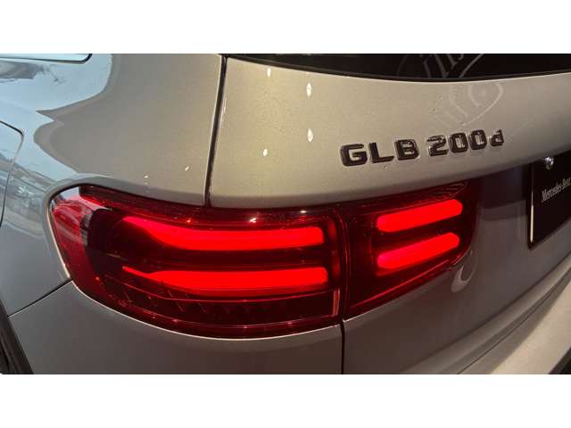 Mercedes-Benz GLB 12