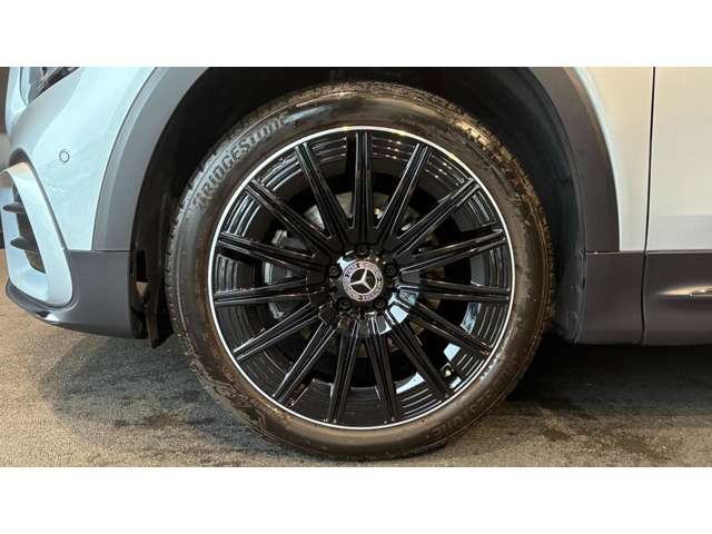 Mercedes-Benz GLB 3