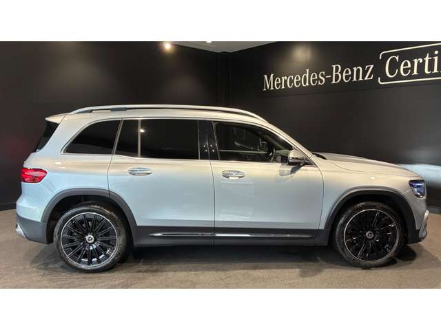 Mercedes-Benz GLB 5