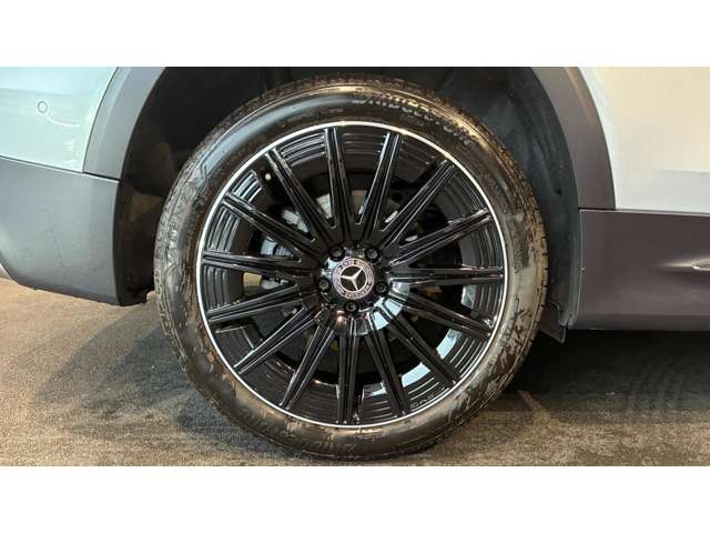 Mercedes-Benz GLB 7