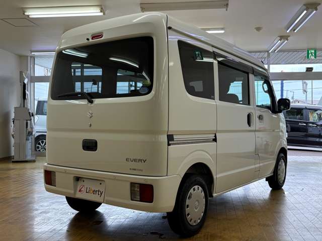 Suzuki Every 9