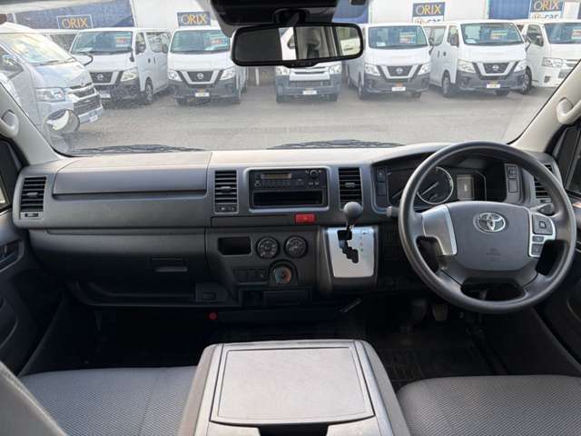 Toyota Hiace Van 2