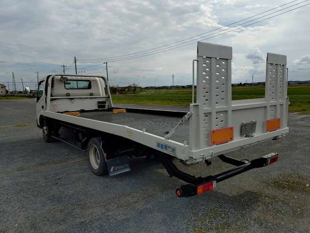 Hino Dutro 6