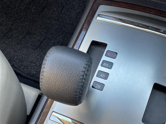 Mitsubishi Pajero 11