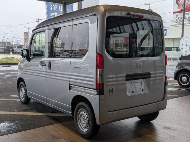 Honda N-VAN 8