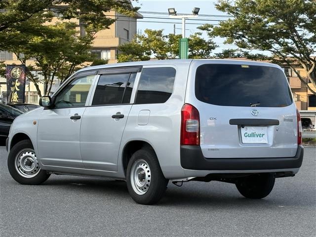 Toyota Probox Van 11