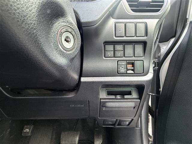 Toyota Noah 10