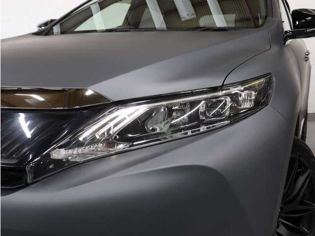 Toyota Harrier 10