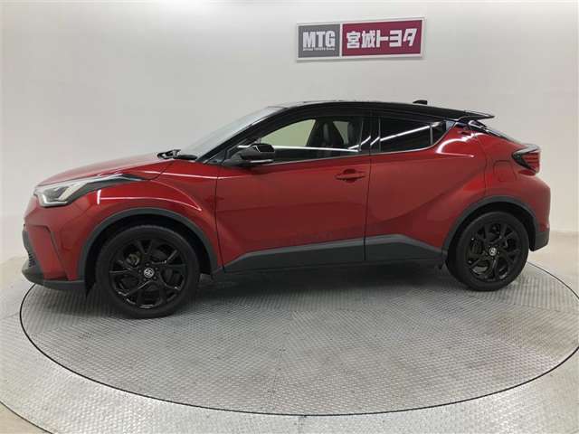 Toyota C-HR 4