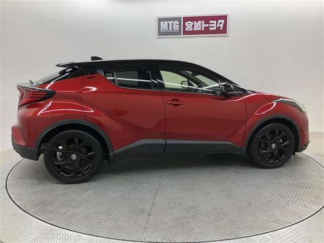 Toyota C-HR 6