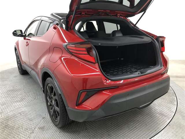 Toyota C-HR 9