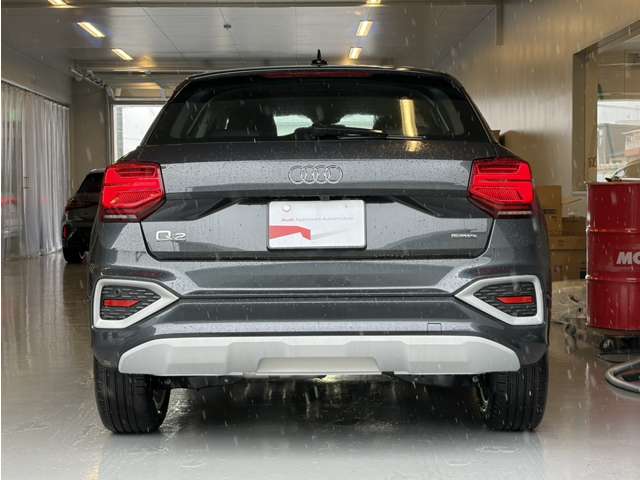 Audi Q2 8