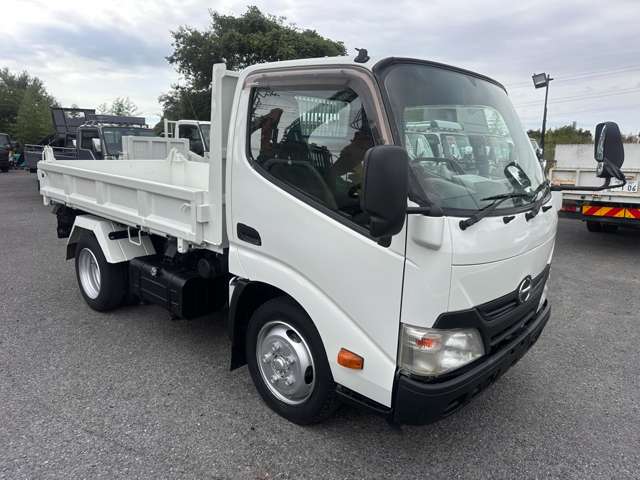 Hino Dutro 6