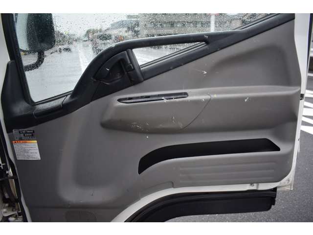 Mitsubishi Fuso Canter 8