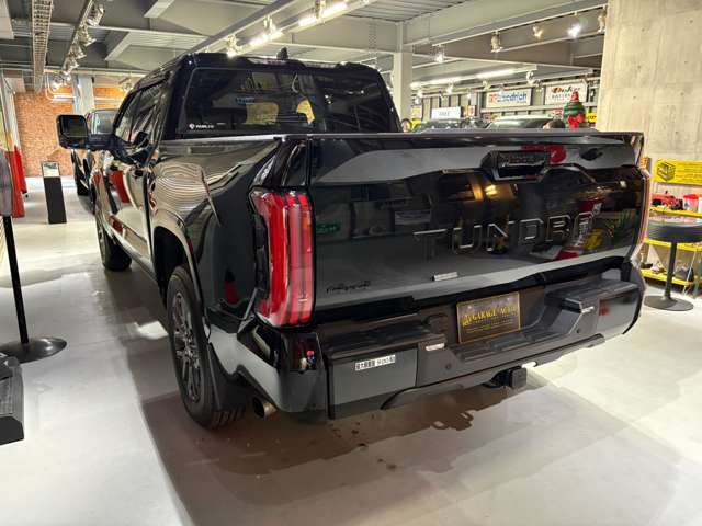 Toyota Tundra 4