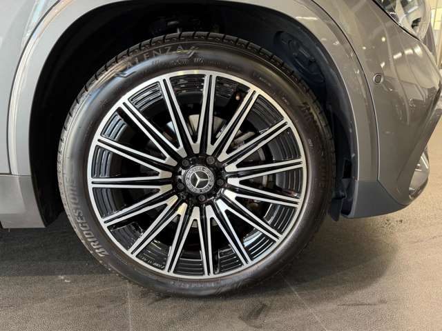 Mercedes-Benz GLA-Class 7