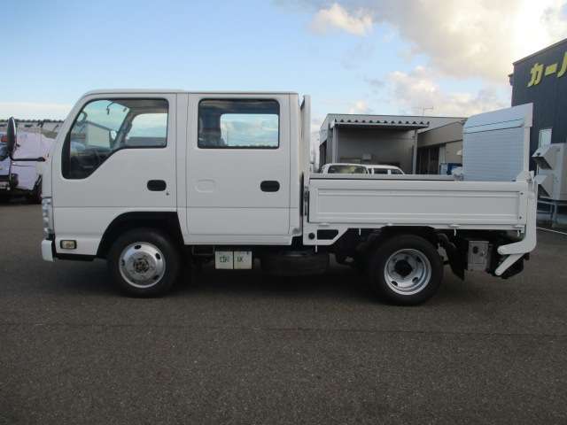 Isuzu Elf 4