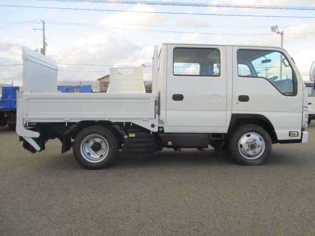 Isuzu Elf 8